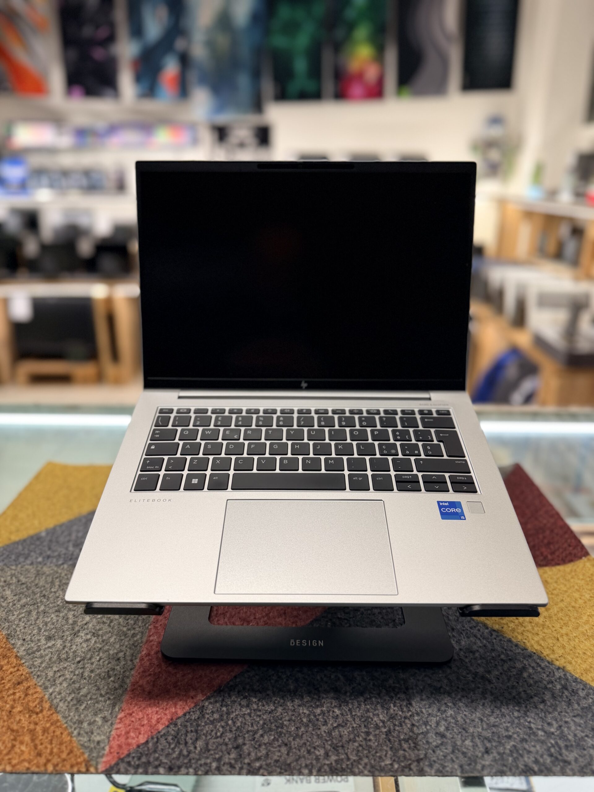 HP EliteBook 840 G9 Ricondizionato | i5-1235U | 16GB RAM | 512GB SSD | 14" WUXGA | Windows 11 Pro | Grado B