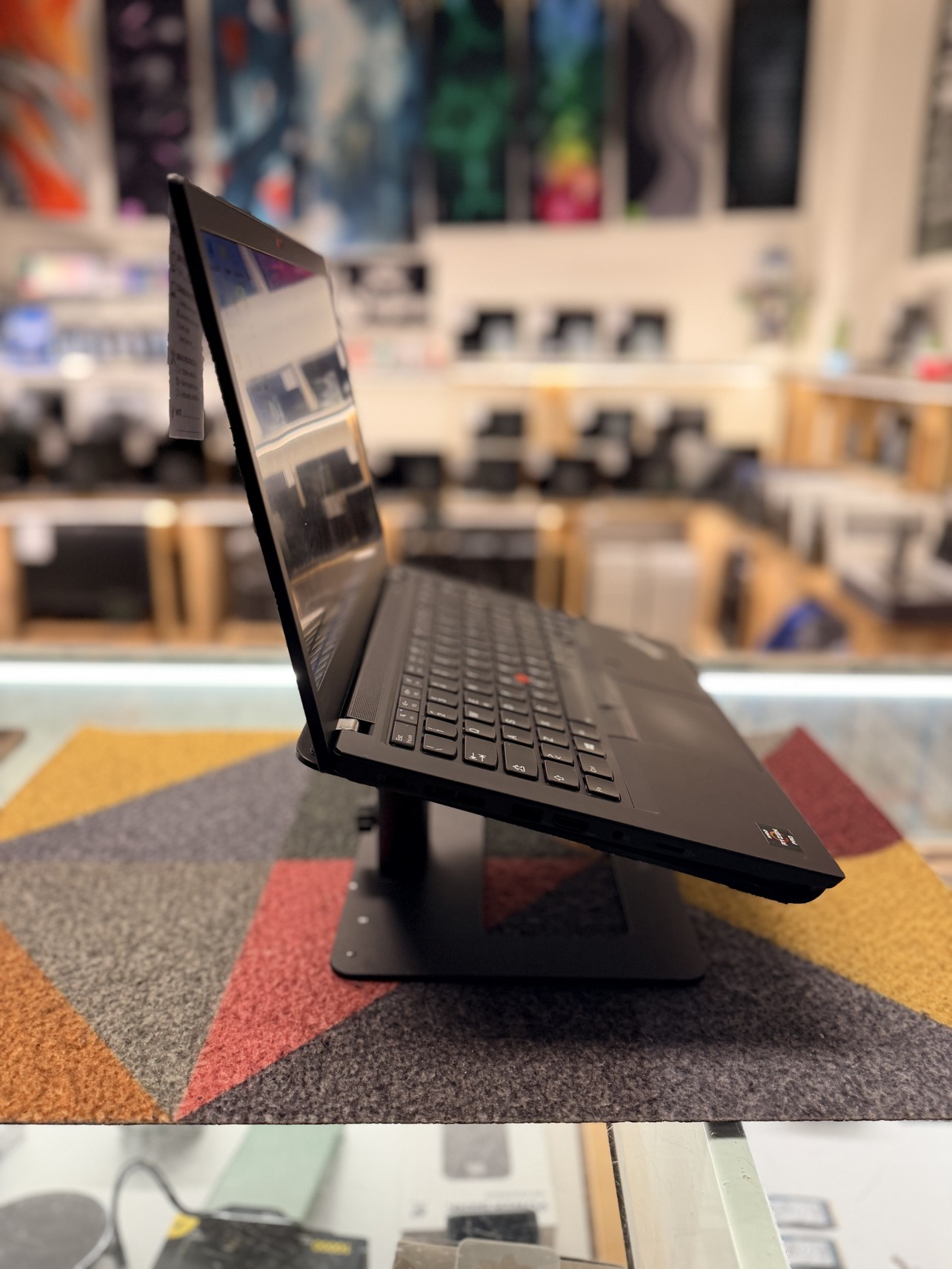 Lenovo ThinkPad T495 Ricondizionato | Ryzen 7 PRO 3700U | 16GB RAM | 512GB SSD | 14" | Windows 11 Pro | Grado B - immagine 5