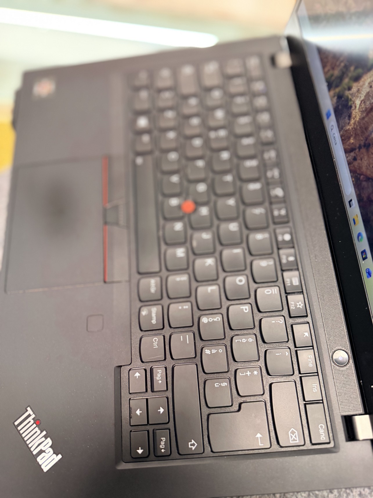 Lenovo ThinkPad T495 Ricondizionato | Ryzen 7 PRO 3700U | 16GB RAM | 512GB SSD | 14" | Windows 11 Pro | Grado B - immagine 2