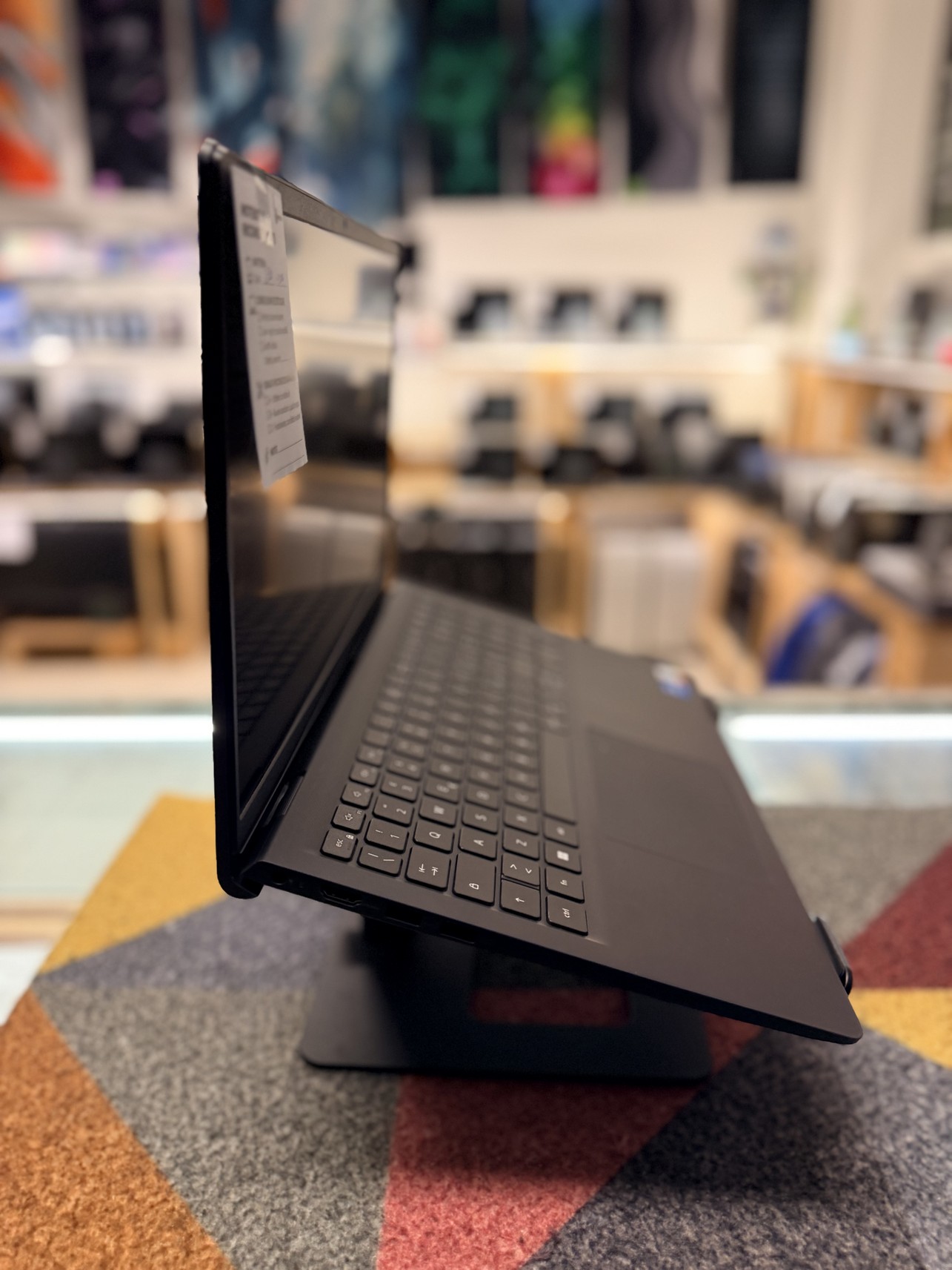 Dell Vostro 3510 Ricondizionato | i5-1135G7 | 16GB RAM | 512GB SSD | 15.6" FHD | Windows 11 Pro | Grado B