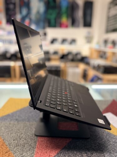 Lenovo ThinkPad X1 Carbon Gen 8