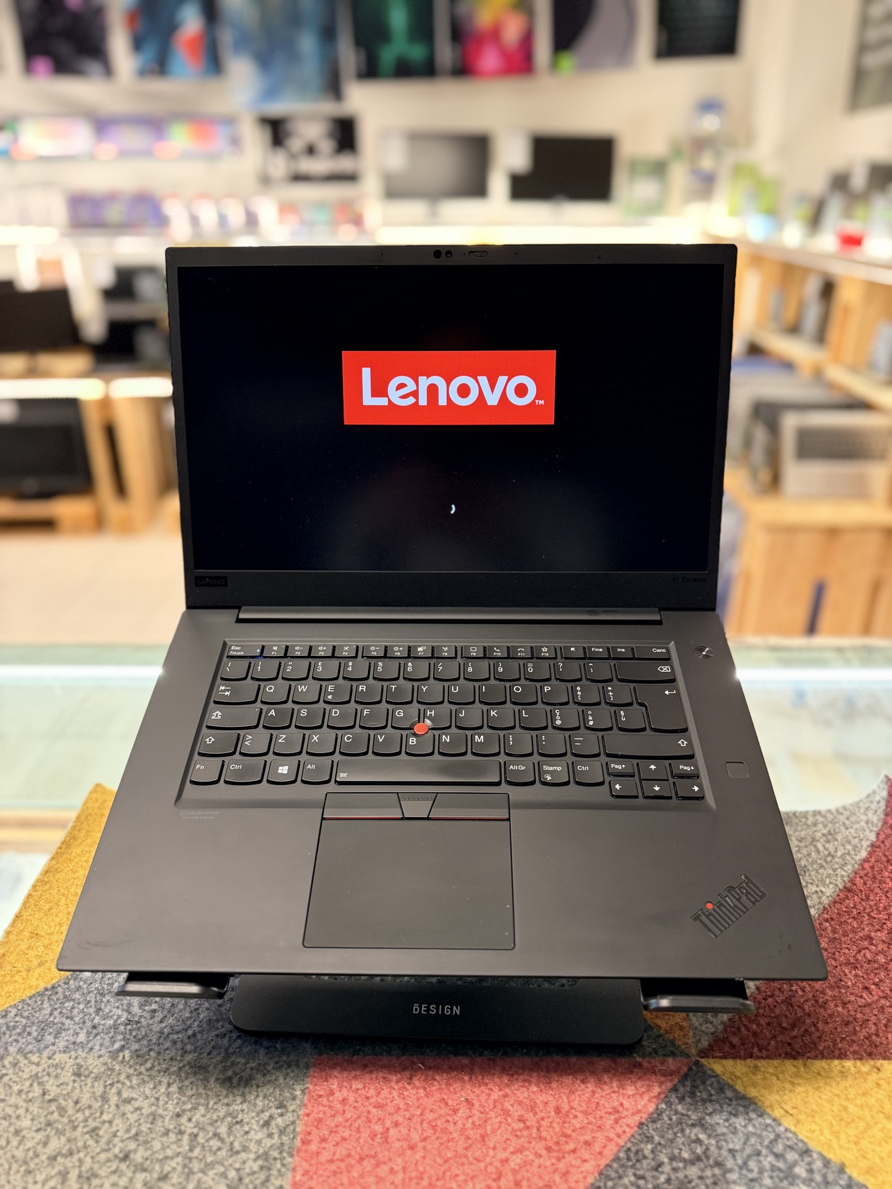 Lenovo ThinkPad X1 Extreme Gen 3 Ricondizionato | i7-10750H | 16GB RAM | 512GB SSD | 15.6″ | Windows 11 Pro | Grado B