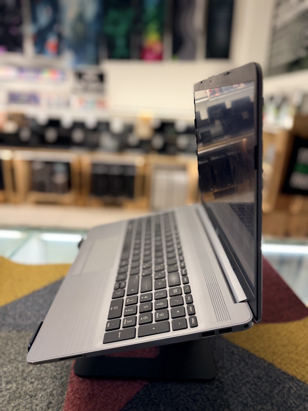 HP 255 G8 Ricondizionato | Ryzen 3 3250U | 8GB RAM | 256GB SSD | 15.6″ | Windows 11 Home | Grado B - immagine 4