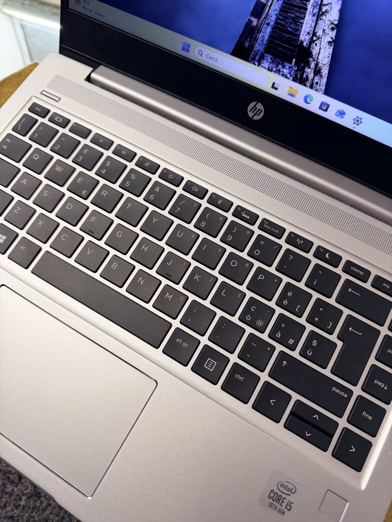 HP ProBook 440 G7 Ricondizionato | i5-10210U | 8GB RAM | 256GB SSD | 14″ FHD | Windows 11 Pro | Grado B - immagine 2